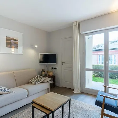 Apartment Tres Bel Appt 5 Personnes Avec Piscine Parking Gratuit Et Tennis 64